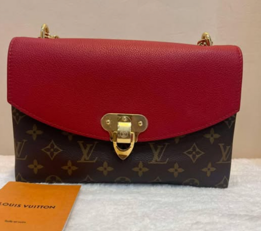 Unlocking the Value of Pre-Owned Luxury Goods: A Guide to Accurate Pricing and Valuation
